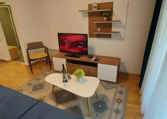 Sana & Free Garaza *