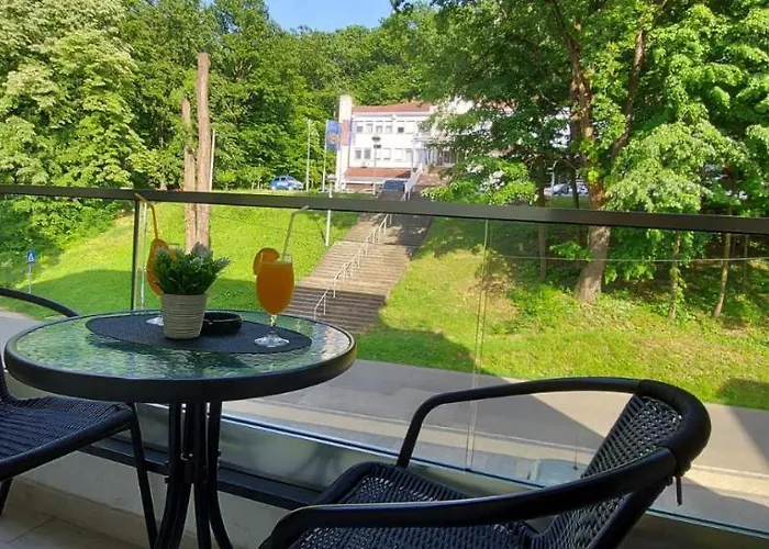 Sana & Free Garaza Apartamento